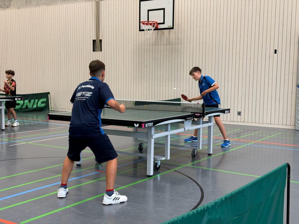Maximilian Putze im U15 Einzel an der Platte.